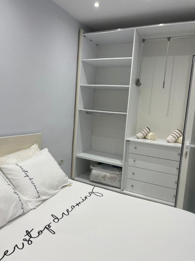 E&B Cosy Apartment Tiranë Ngoại thất bức ảnh
