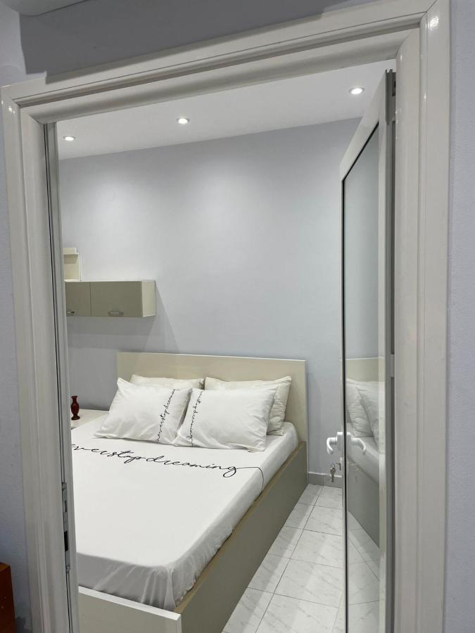 E&B Cosy Apartment Tiranë Ngoại thất bức ảnh