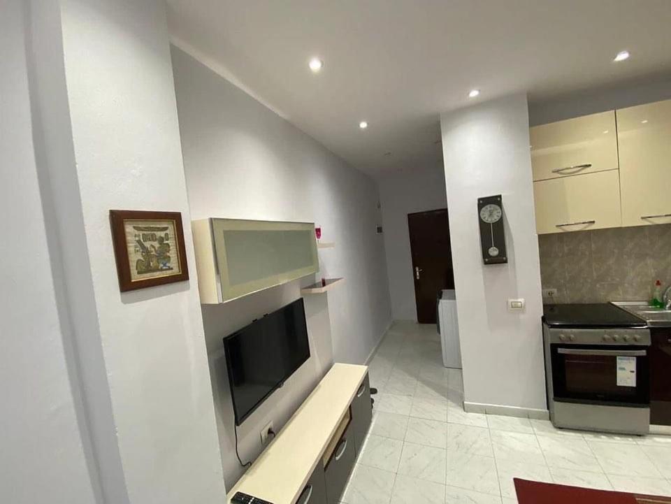 E&B Cosy Apartment Tiranë Ngoại thất bức ảnh